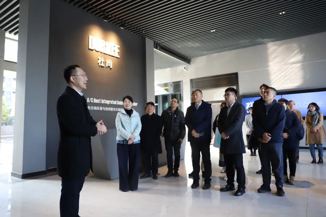 yp街机集团金海丰先生做外商企业做解说决